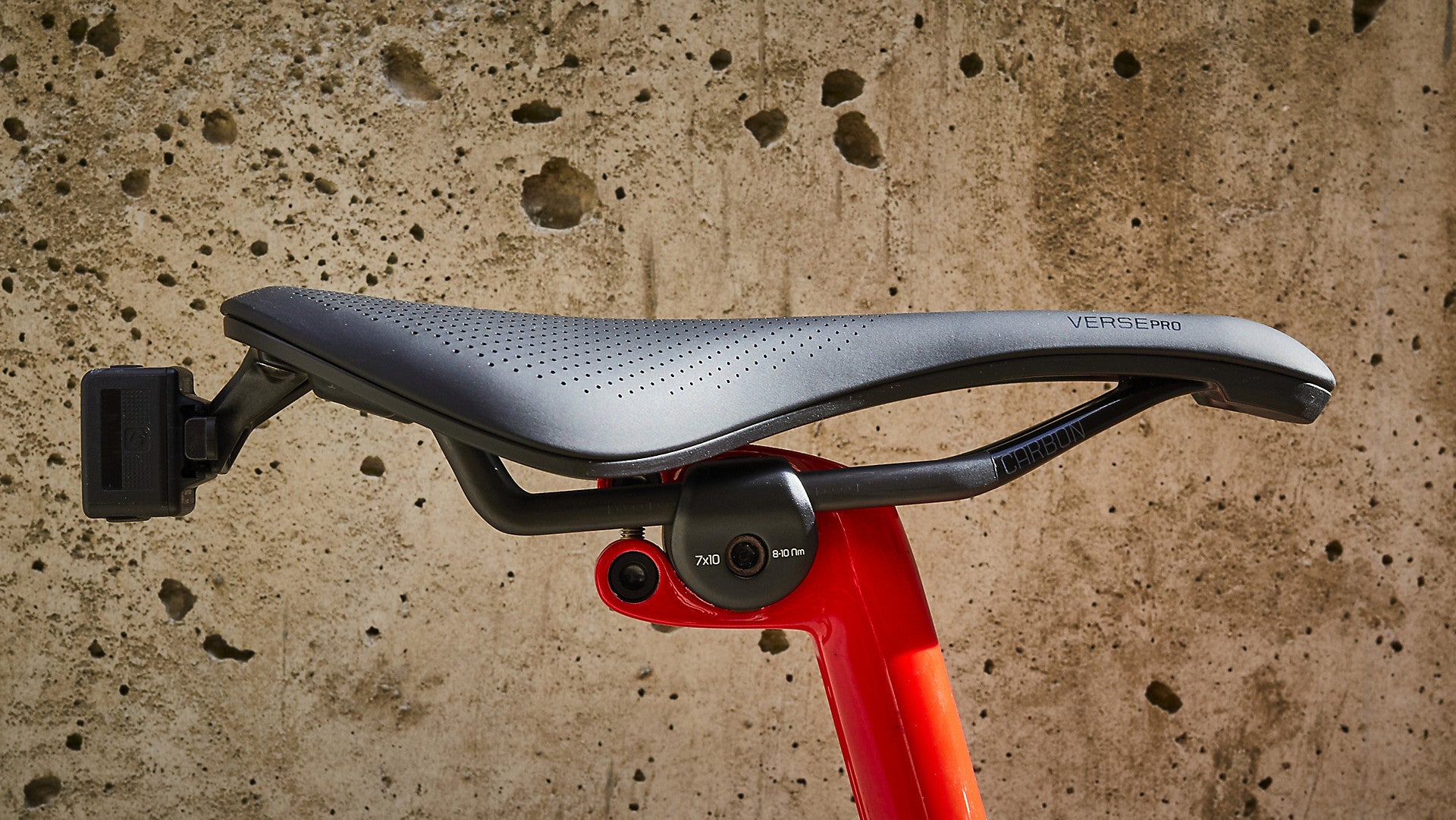 Aeolus sales pro saddle