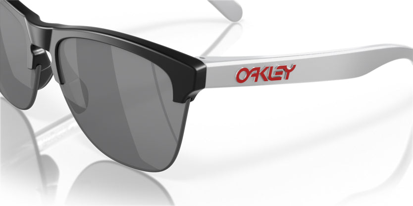 Oakley Frogskins™ Lite- Matte Black silver Prizm Black - biket.co.za