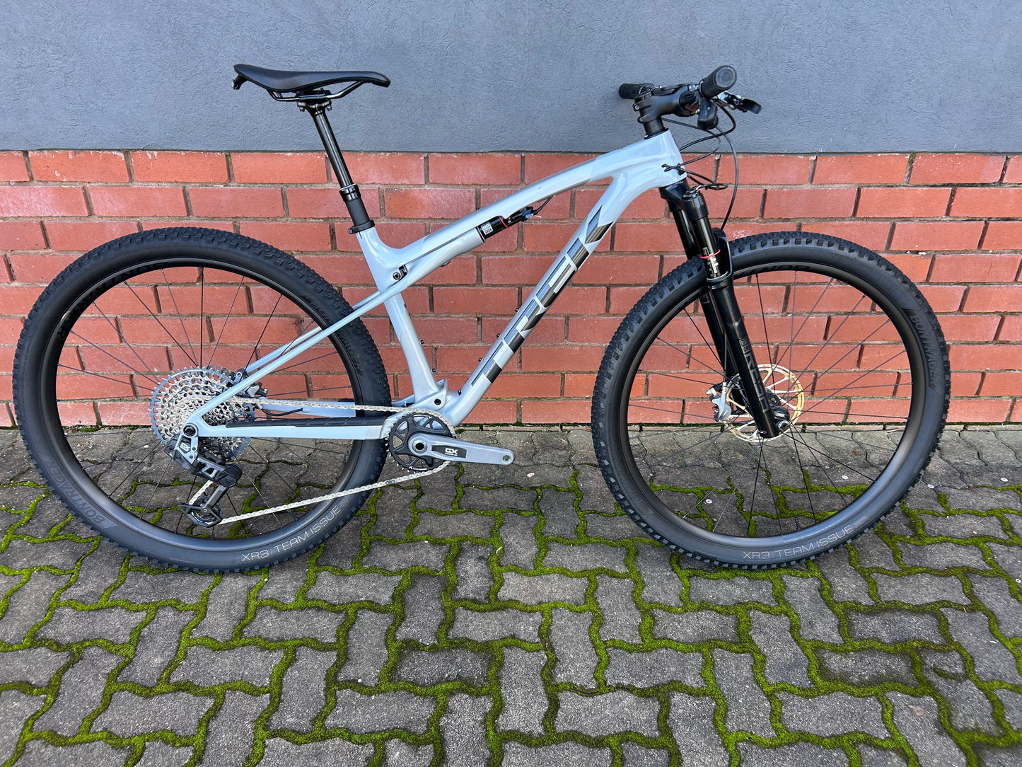 2024 Trek Supercaliber SL 9.7 AXS Gen 2 - Plasma Grey Pearl -M/L (Pre-Owned) - biket.co.za