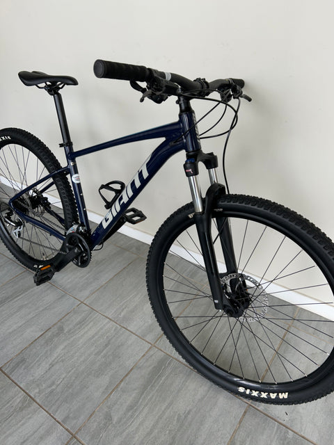 Giant Talon - Medium - biket.co.za