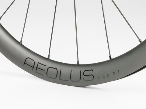 Bontrager Aeolus Pro 37 TLR Disc Road Wheel - biket.co.za