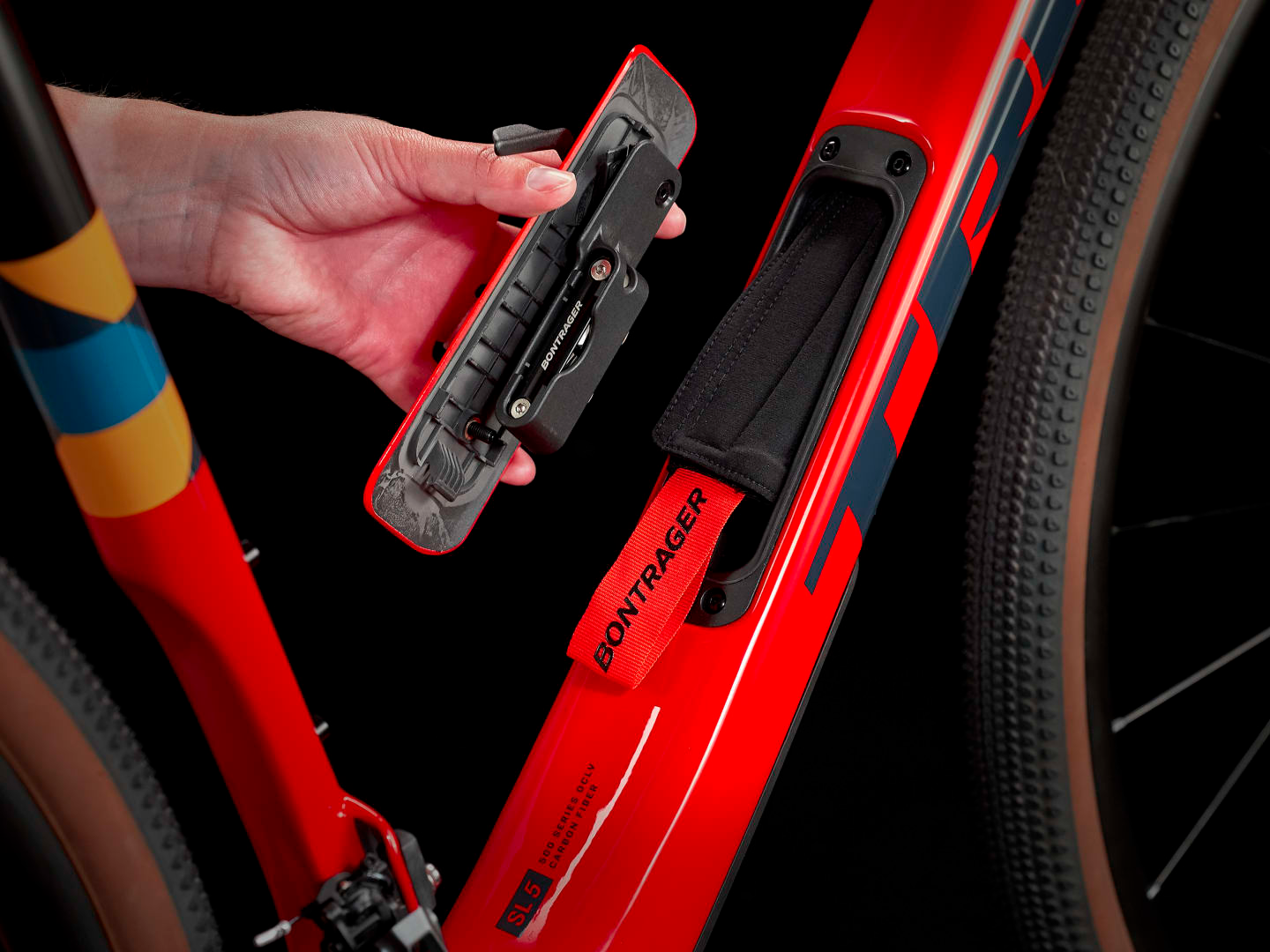 2023 Trek Checkpoint SL 5 - Radioactive Red/Nautical Navy - biket.co.za