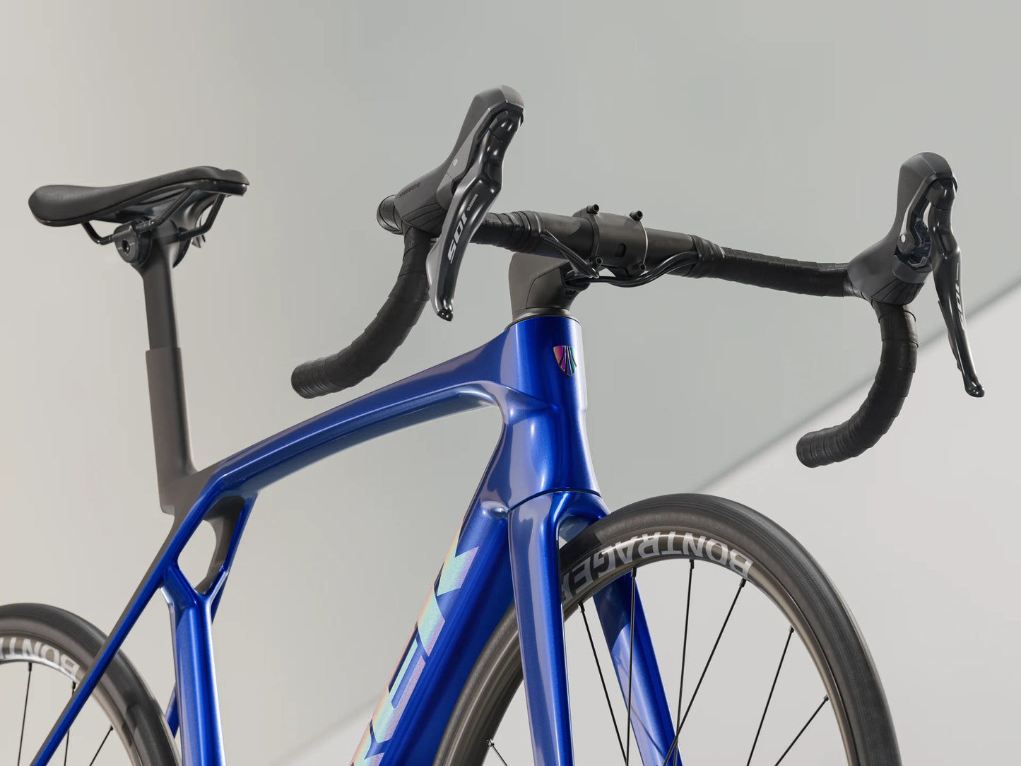 2025 Trek Madone SL 5 Gen 8 - Hex Blue - biket.co.za
