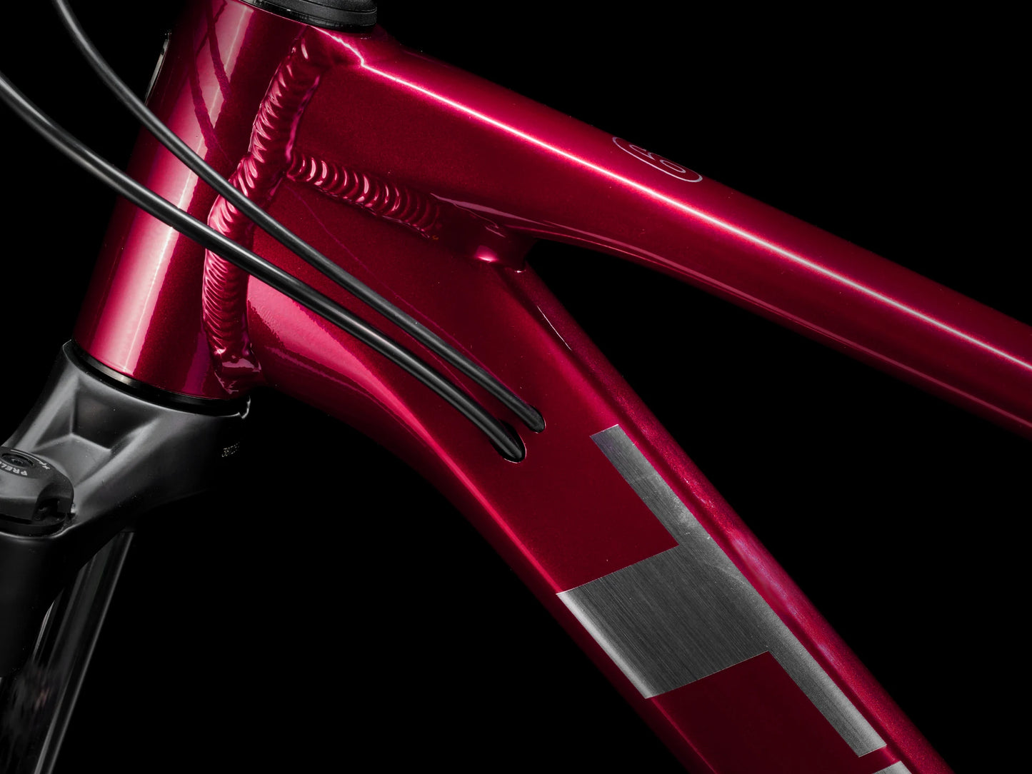 2025 Trek Marlin 6 Gen 3- Rage Red to Deep Dark Blue Fade - biket.co.za