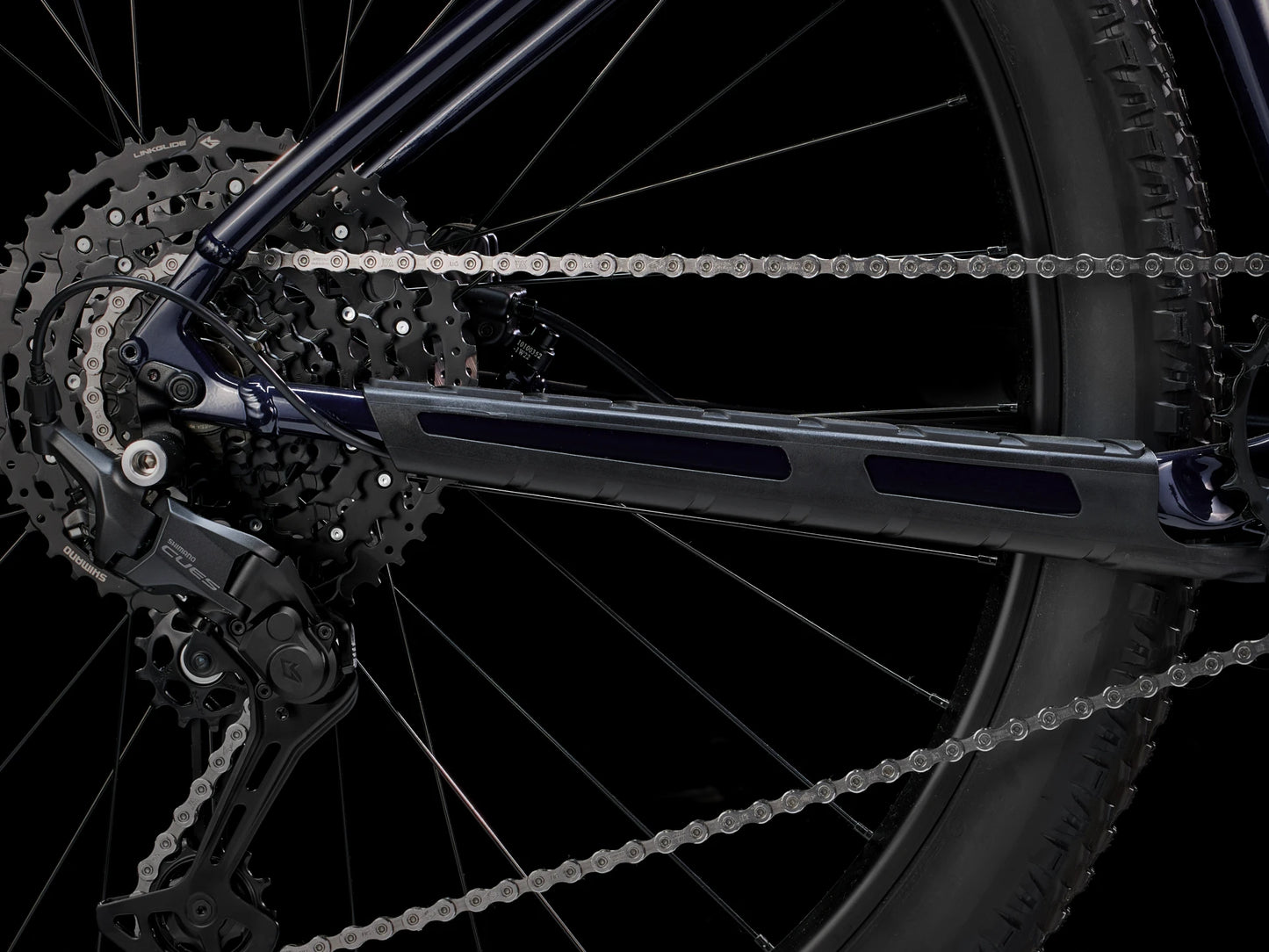 2025 Trek Marlin 6 Gen 3- Rage Red to Deep Dark Blue Fade - biket.co.za