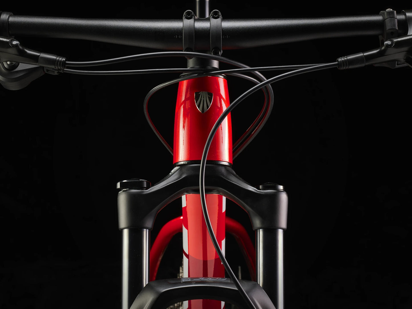 2025 Trek Procaliber 6 - Viper Red/Crimson - biket.co.za