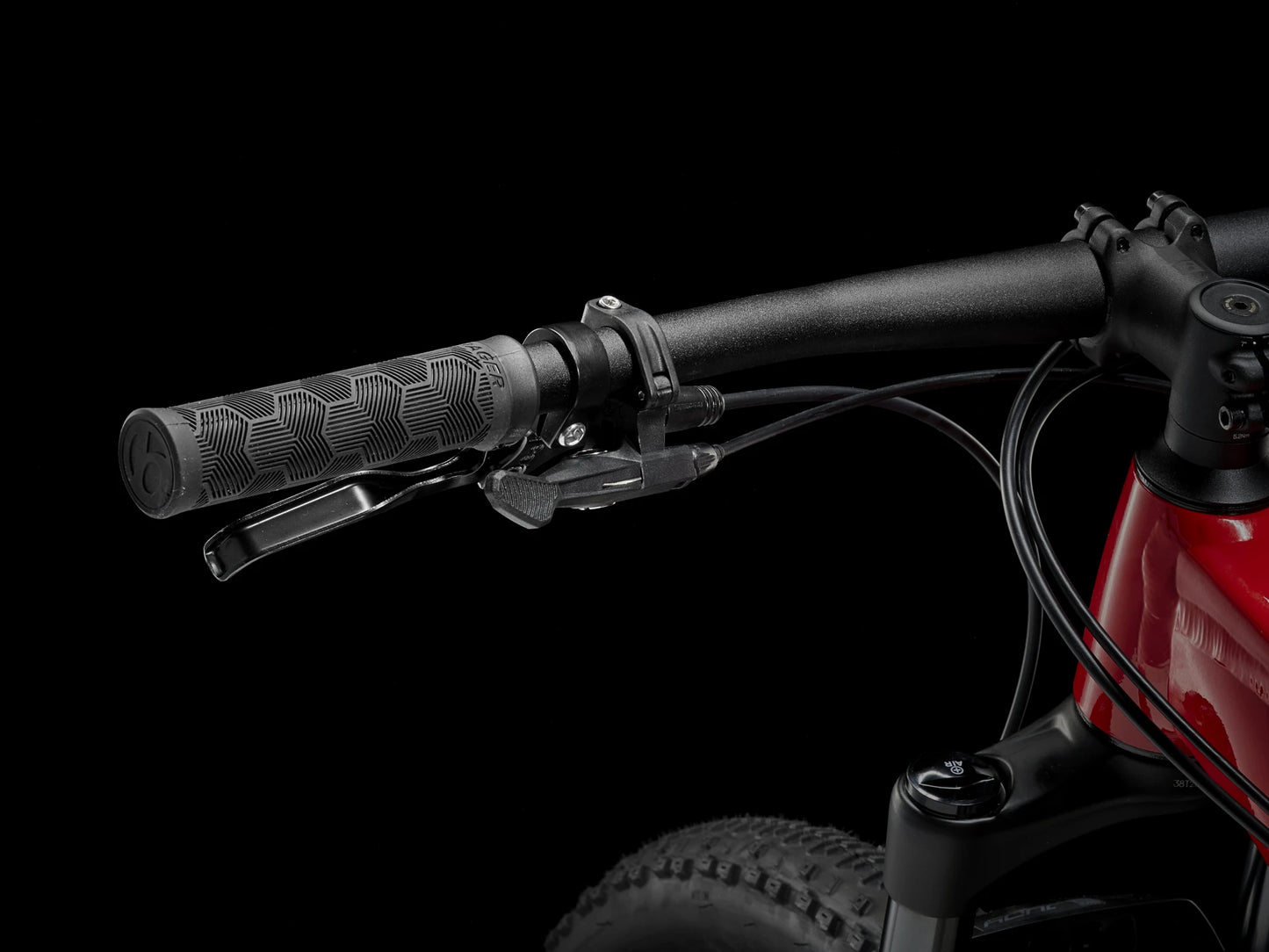 2025 Trek Procaliber 6 - Viper Red/Crimson - biket.co.za