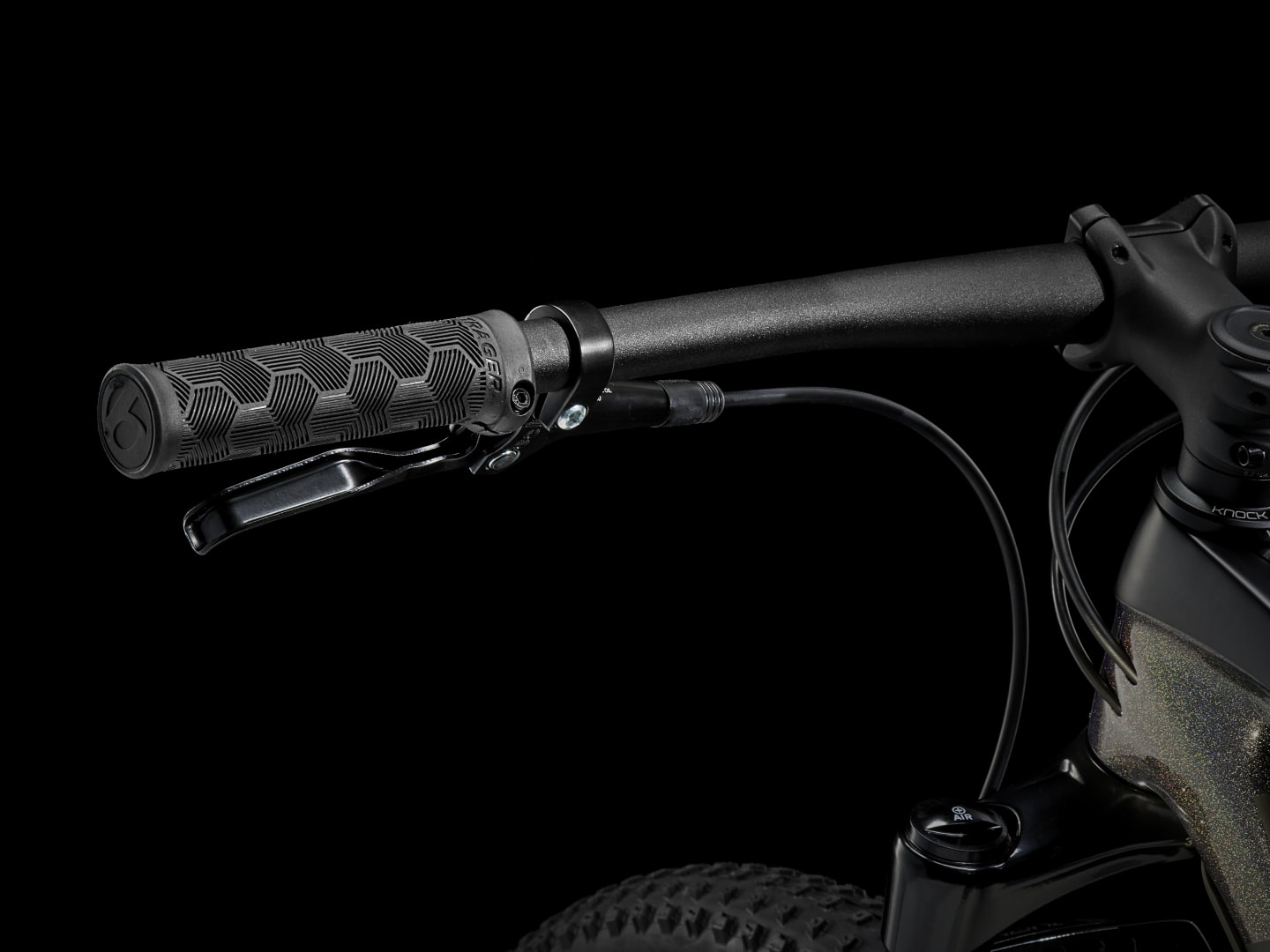 2024 Trek Procaliber 9.5 - Gloss Dark Prismatic/Matte Trek Black - biket.co.za