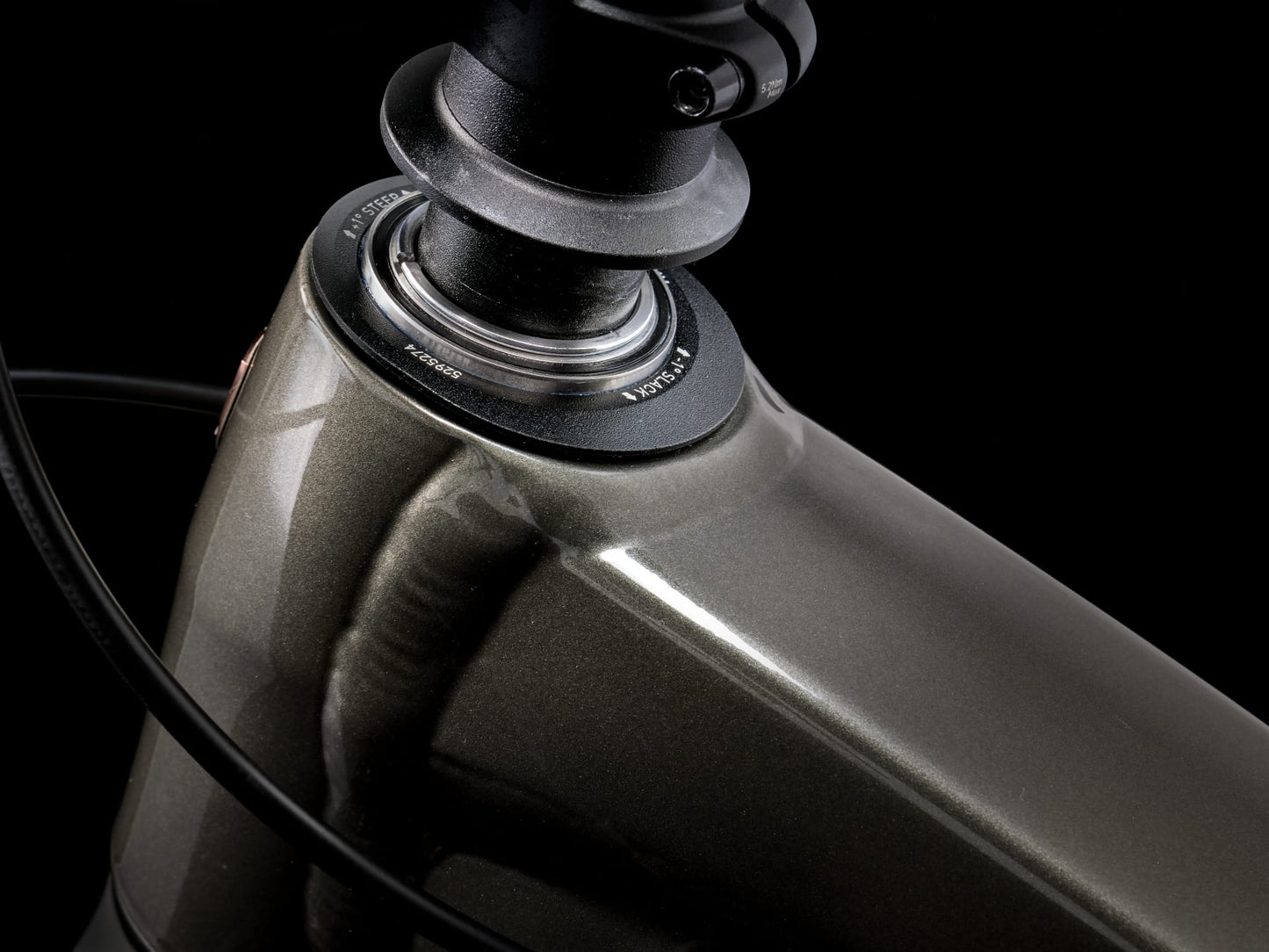 2024 Trek Slash 8 Gen 6 Plasma Grey Pearl - biket.co.za