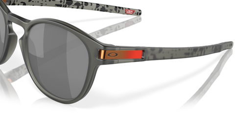 Oakley Latch Grey Smoke- Prizm Black - biket.co.za