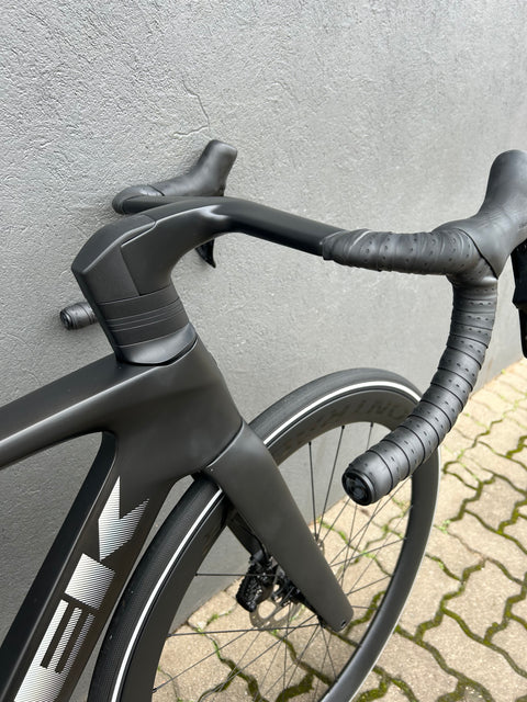 2023 Trek Madone SLR 6 - Gen 7 - Deep Smoke 54cm