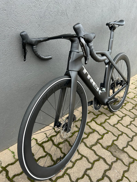 2023 Trek Madone SLR 6 - Gen 7 - Deep Smoke 54cm