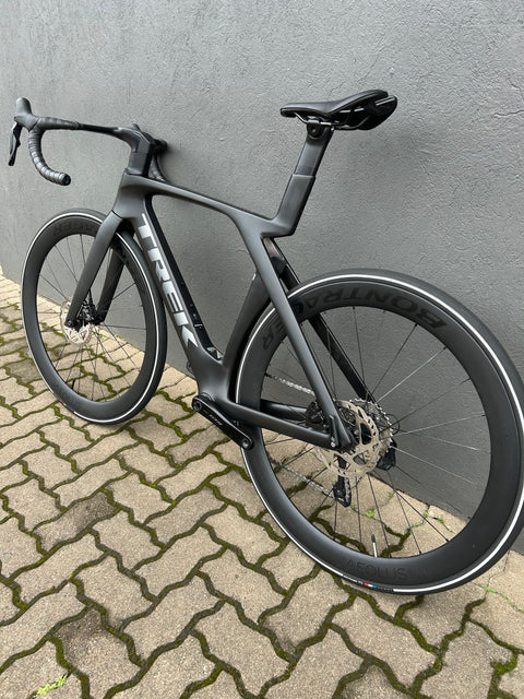 2023 Trek Madone SLR 6 - Gen 7 - Deep Smoke 54cm