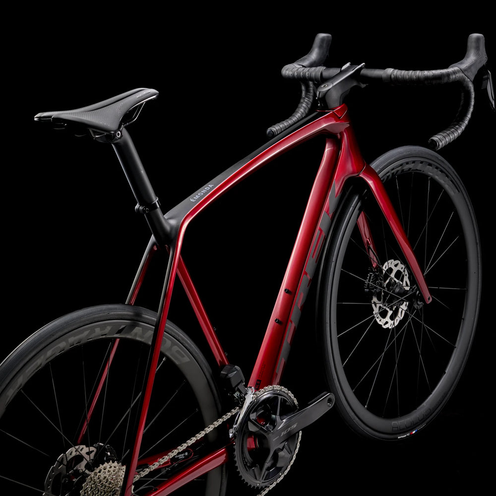 
                  
                    2024 Trek Émonda SL 6 - Crimson - biket.co.za
                  
                