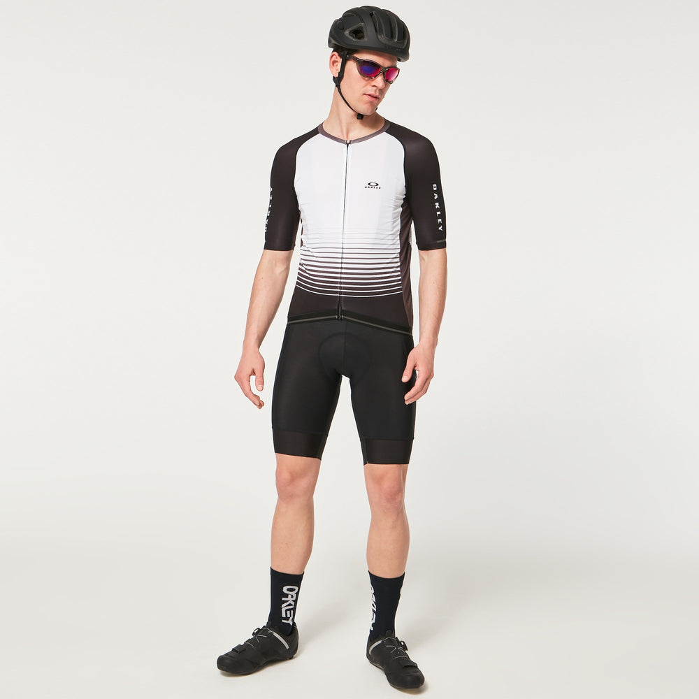 
                  
                    Oakley Endurance Cargo Bib Short - biket.co.za
                  
                