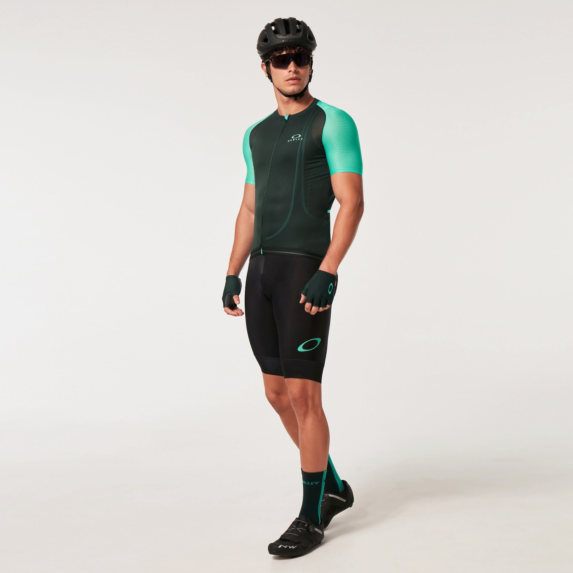 Oakley Endurance Ultra Lite Jersey- Hunter Green – biket.co.za