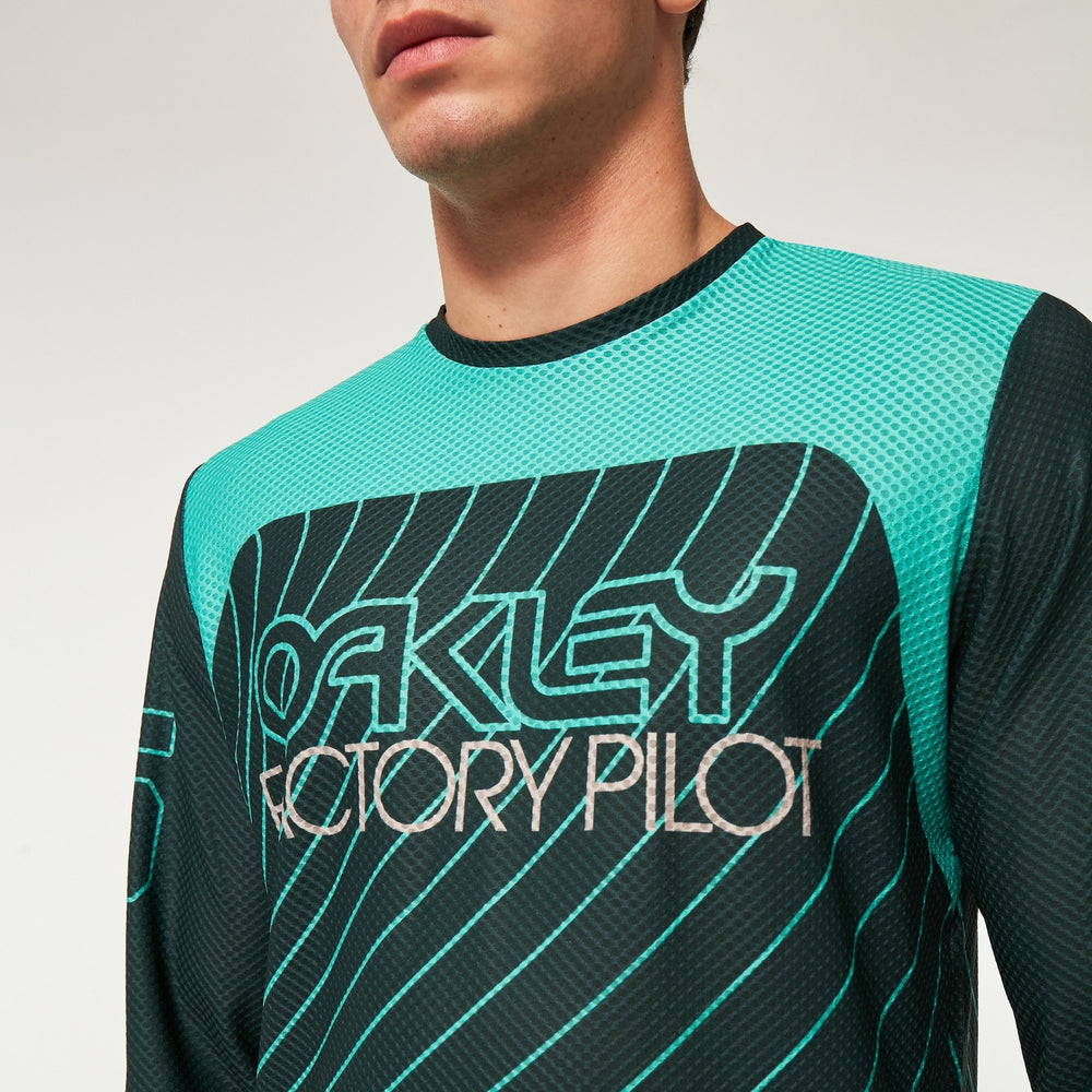 
                  
                    Oakley Seeker 75 LS Riding Jersey- Hunter Green - biket.co.za
                  
                