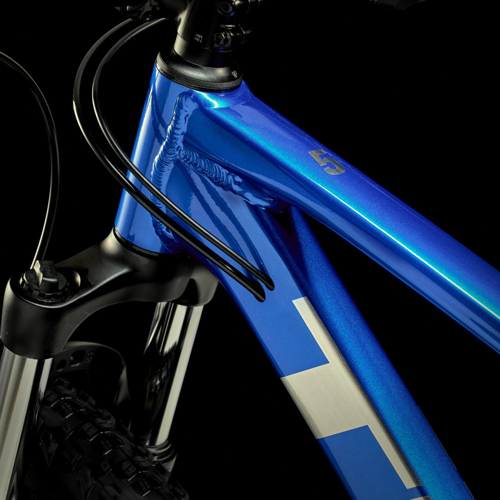 
                  
                    2024 Trek Marlin 5 Gen 3 - Alpine Blue to Deep Dark Blue Fade - biket.co.za
                  
                