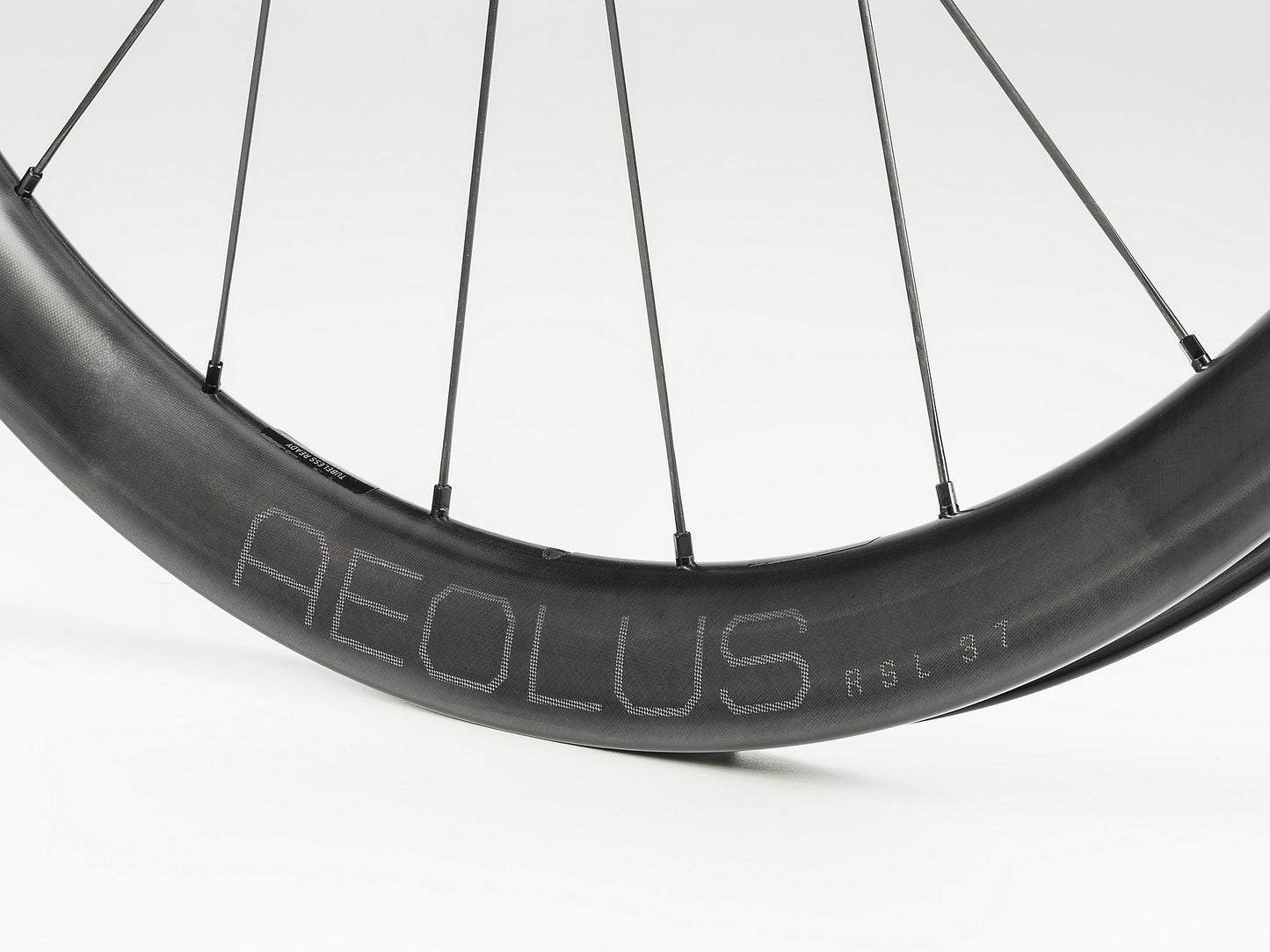 Bontrager Aeolus RSL 37 TLR Disc Road Wheel - biket.co.za