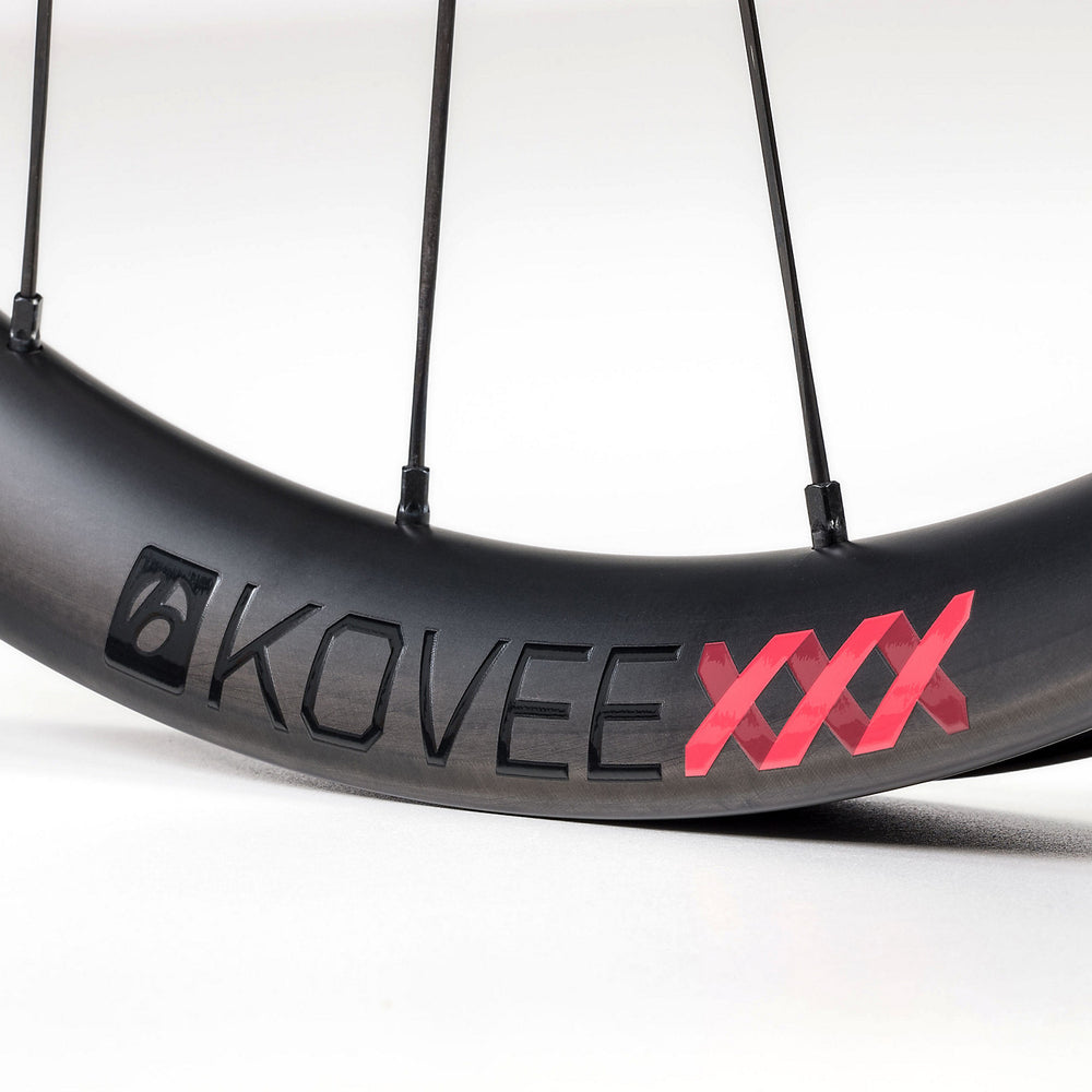 
                  
                    Bontrager Kovee XXX Boost TLR 29 MTB Wheel - biket.co.za
                  
                