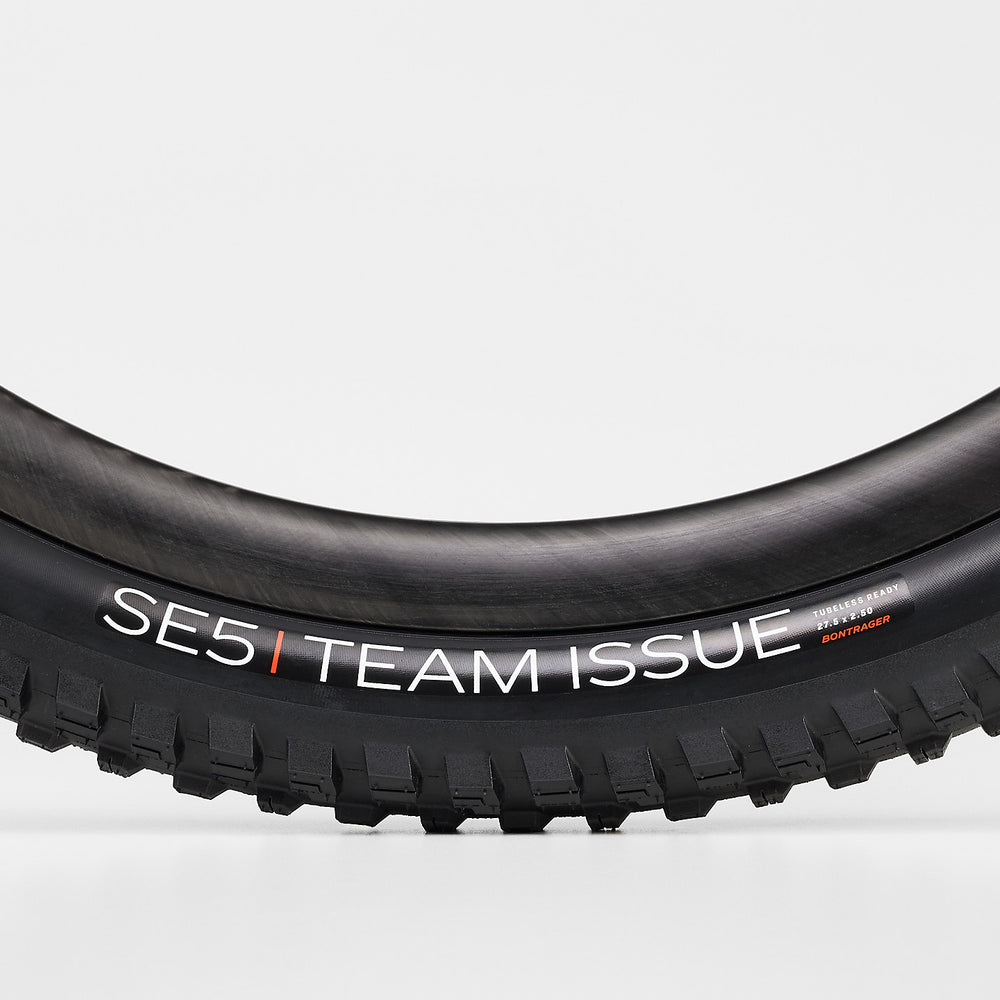 
                  
                    Bontrager SE5 Team Issue TLR MTB Tyre - biket.co.za
                  
                