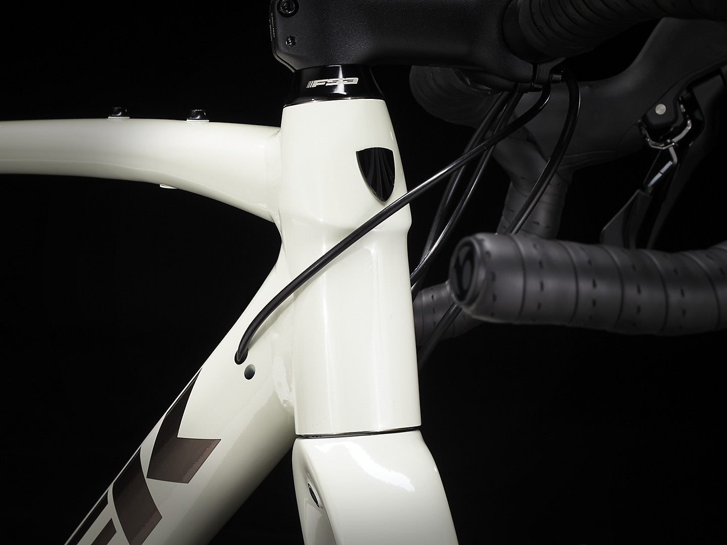 2023 Checkpoint ALR 5 - Era White/Trek Black - biket.co.za