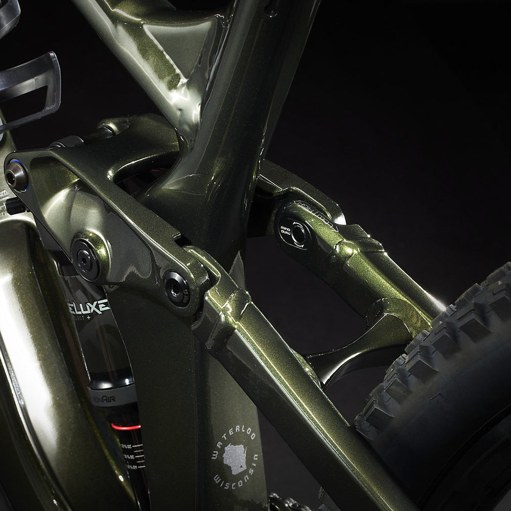 
                  
                    2022 Trek Slash 7 - Small - biket.co.za
                  
                