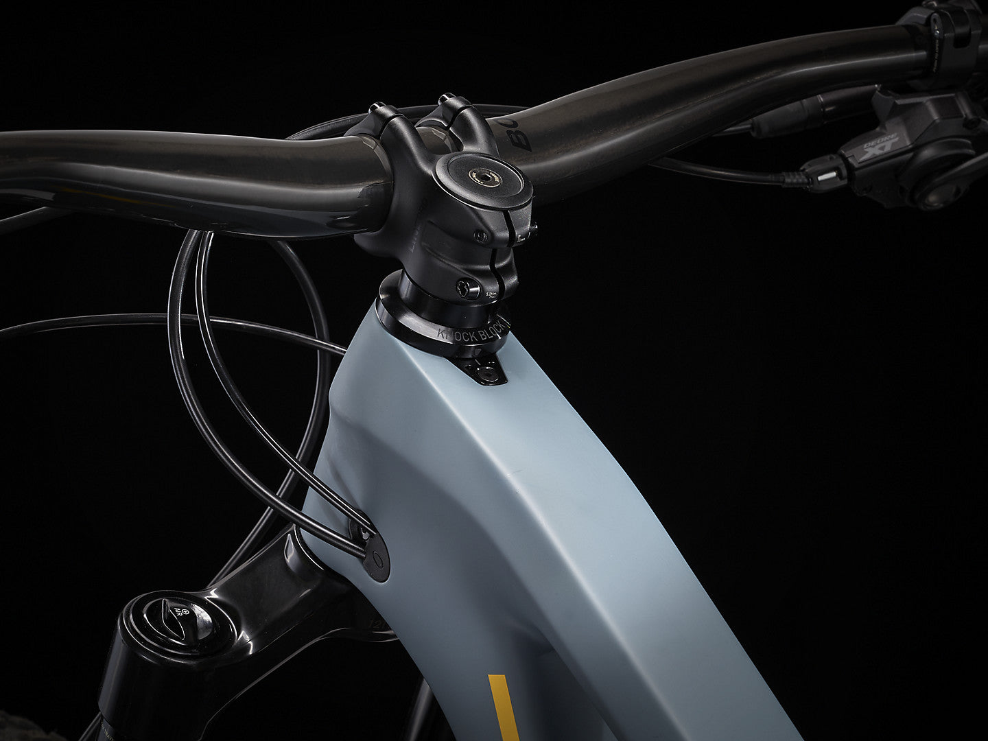 2022 Trek Slash 9.8 XT - Matte Battleship Blue - biket.co.za