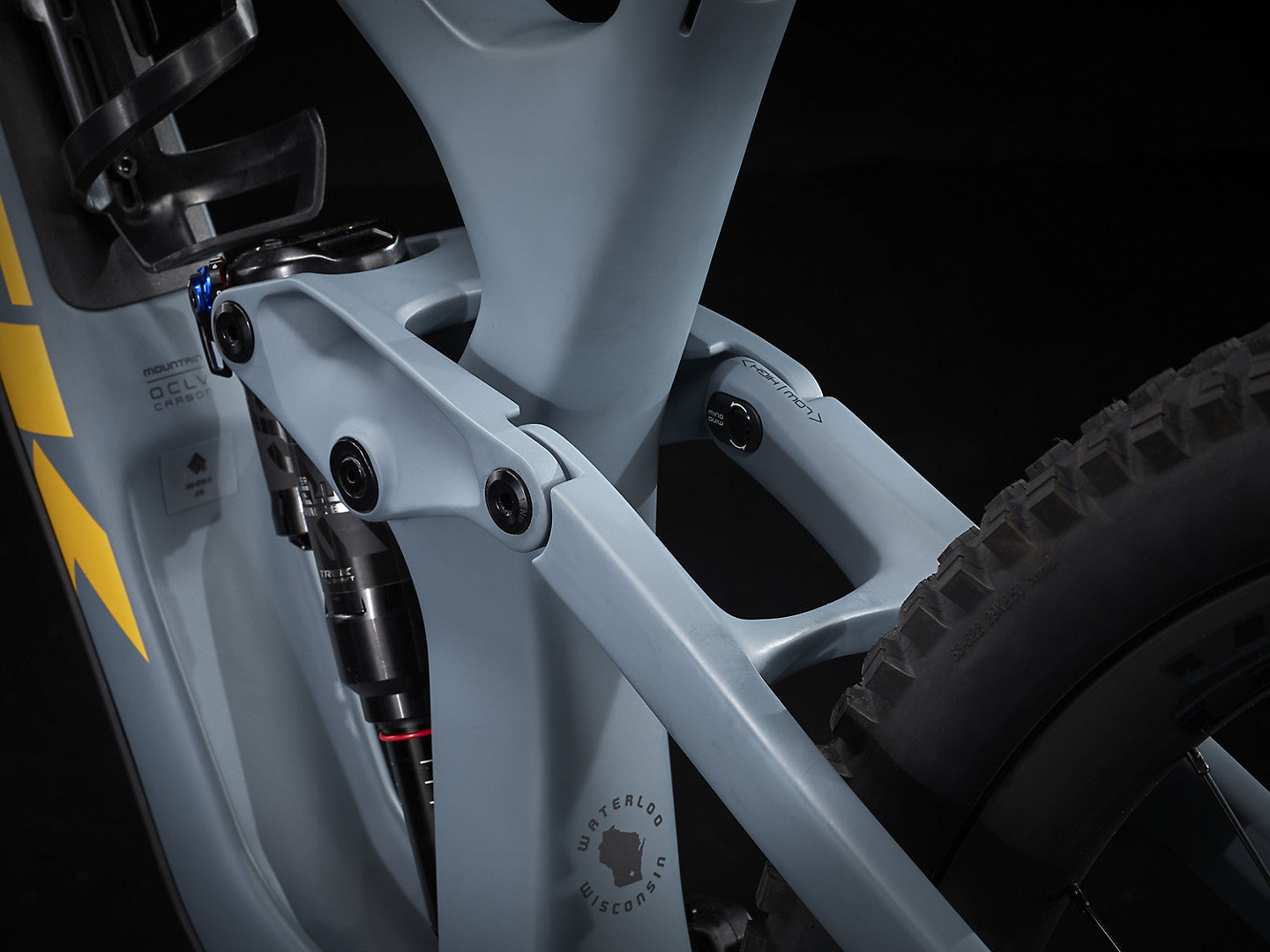 2022 Trek Slash 9.8 XT - Matte Battleship Blue - biket.co.za