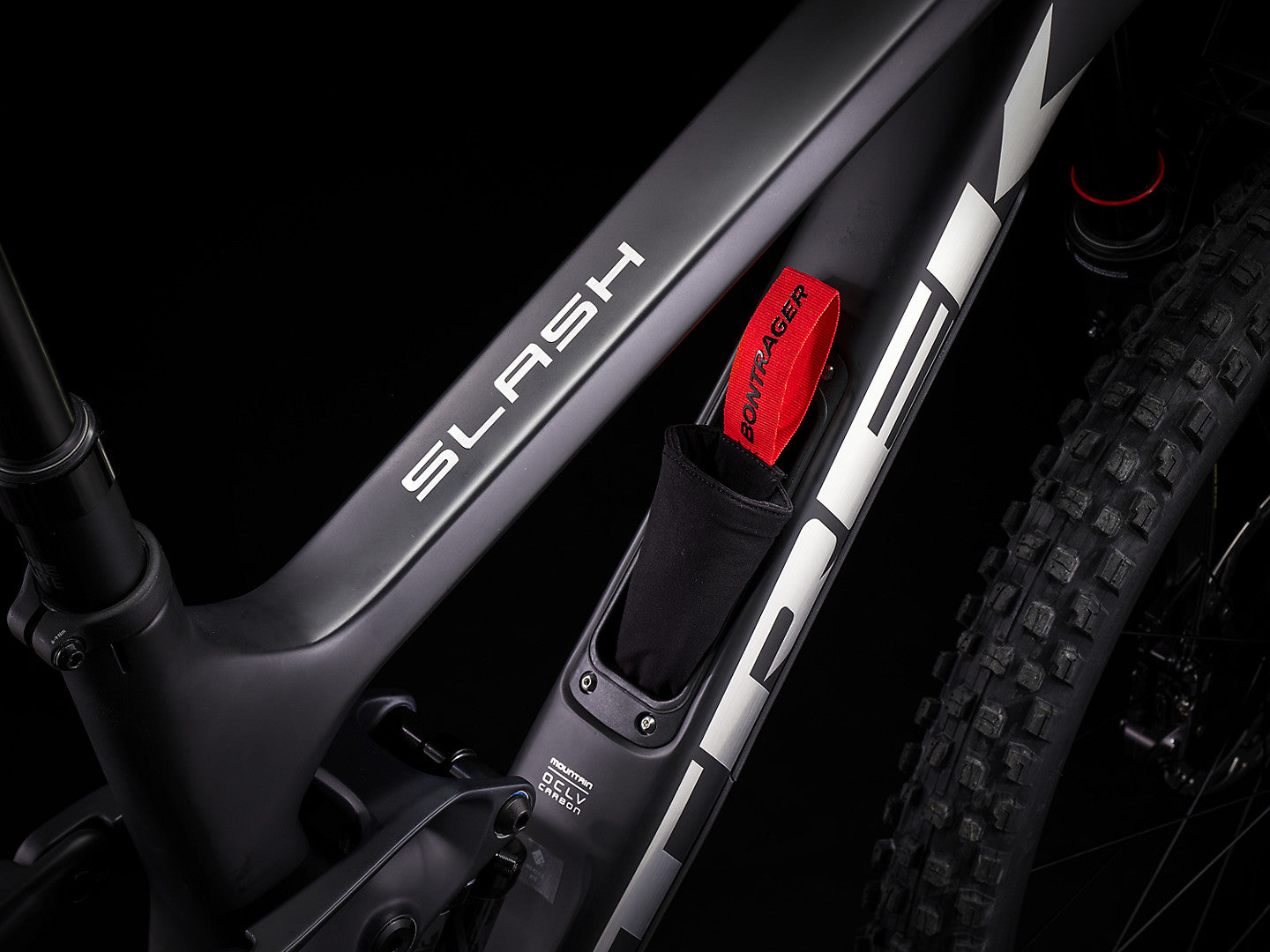 2023 Trek Slash 9.8 - biket.co.za