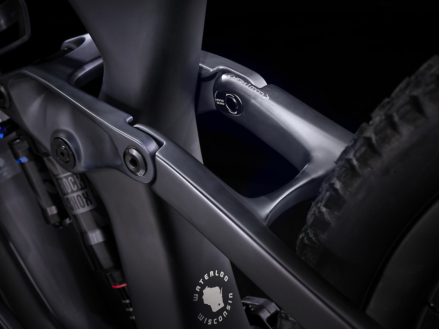 2023 Trek Slash 9.8 - biket.co.za