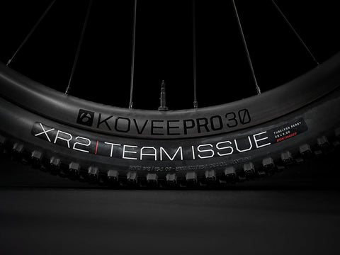 2023 Trek Supercaliber 9.8 - Matte Carbon/Gloss Trek Black - biket.co.za