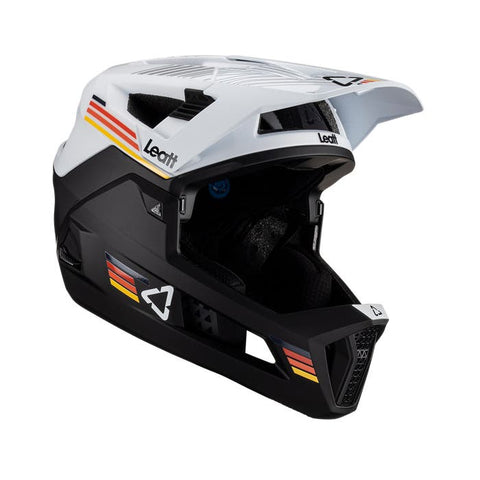 Leatt Helmet MTB Enduro 4.0 - White (medium) - biket.co.za